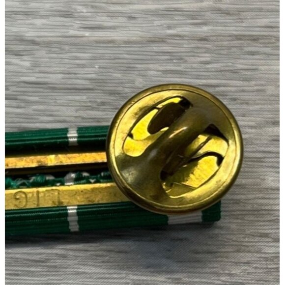 US Army Civilian Service Commendation Ribbon Pin Green White Stripes LIGI - Picture 6 of 6